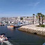 Amazing Marina Park شقة